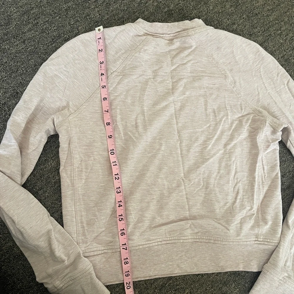 Lululemon light pink cropped crewneck buttery soft Athleisure